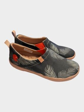 NWOT UIN Green Palm Print Slip-On Shoes Men’s Size 9.5 Tropical Casual Loafers